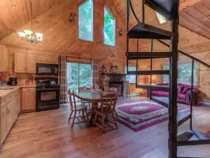 Magnolia Streamside Resort
