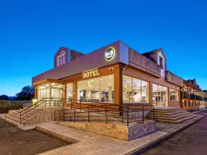 B&B ホテル オビエド