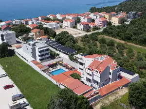 Aparthotel Plat