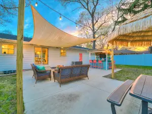 Walk to Beach, Ping Pong, Wii, King Beds, Sleeps 6