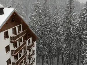 陽光山滑雪酒店