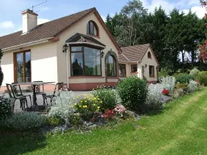 O'Sheas Ceol Na Habhann B&B