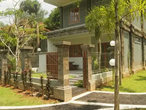 The Gecho Inn Country