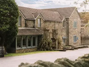 Derwent Manor Boutique Hotel