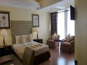 Silver Oaks Suites & Hotel