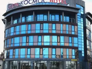 Hotel Cosmos