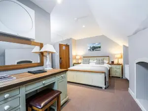 The Peppermill Town House Hotel & Restaurant