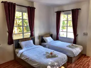 Hip Home at Hod