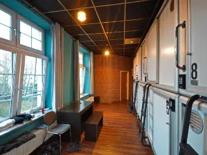 Singer109 Hostel, Hotel & Apartment