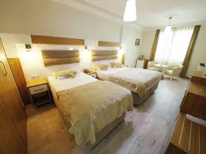 Okutur Otel