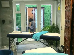 私人熱水浴缸，桑拿，冰浴健身公寓