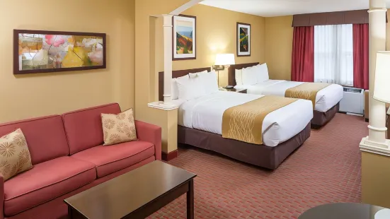 Comfort Inn & Suites Near Burke Mountain