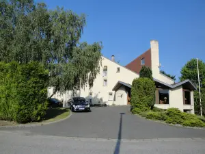 Fasthôtel Pont-Audemer -LE DRAKKAR -un hôtel FH Confort