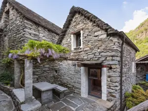 Rustici Della Verzasca Ferien Wohnungen