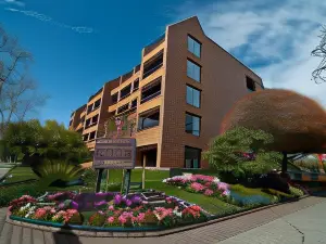 The Embassy Inn