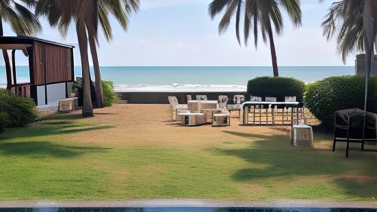 羅勇府棕櫚樹海灘飯店