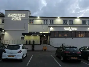Kings Park Hotel