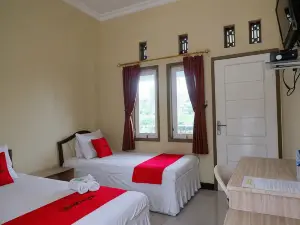 RedDoorz Syariah Near Taman Rekreasi Kalianget Wonosobo
