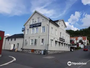 格拉納花園酒店及餐廳