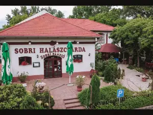 Sobri Halaszcsarda es Panzio