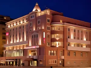 The One Grand Hotel da Póvoa - by Mhmb Hospitality