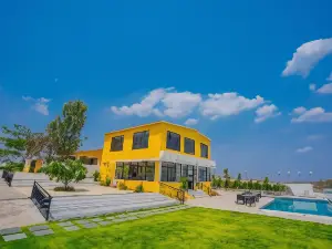Arc Resort Shirwal