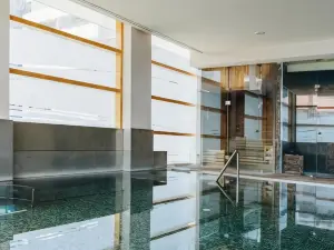 Axis Porto Business & Spa Hotel