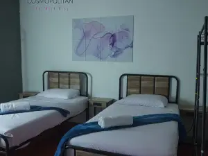 El Cosmopolitan Leon