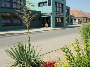 Hotel Žabčice