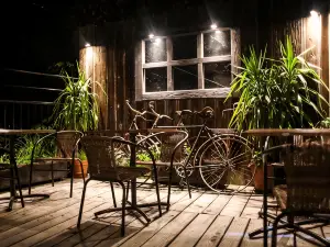 Dark Pub Hotelik