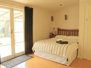 Blackfern cottage