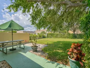 Tequesta Palms Inn