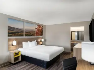 Days Inn by Wyndham Greeneville