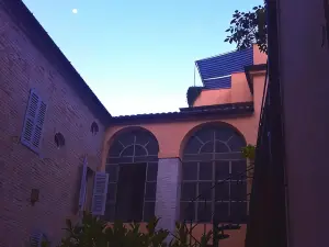 羅姆宮阿達米旅館
