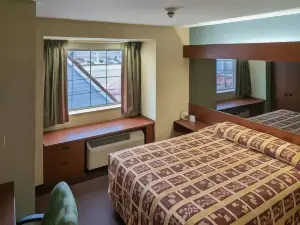 St Clair Inn and Suites