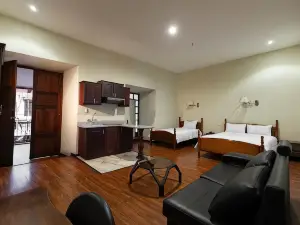 Suites & Hotel El Quijote