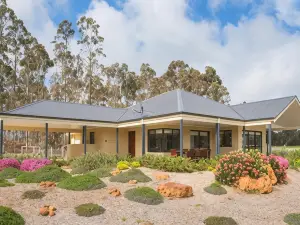 Redgate Forest Retreat