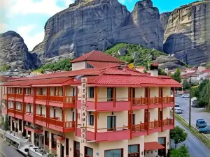 Famissi Hotel