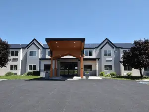 Microtel Inn & Suites by Wyndham Calcium/Near Fort Drum