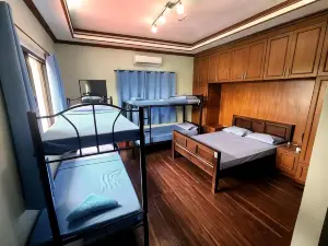 Leynes Taal Lake Resort and Hostel