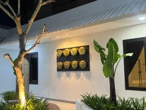 Darmo Inn Surabaya By NH