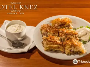 Hotel Knez