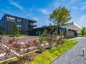 UNO HOTEL