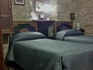 안티카 디모라 엔나