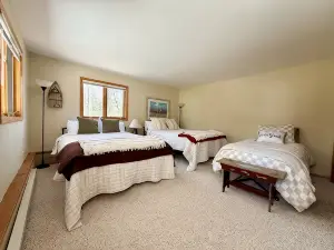 Lakefront Home Near Minocqua - Year Round Fun!