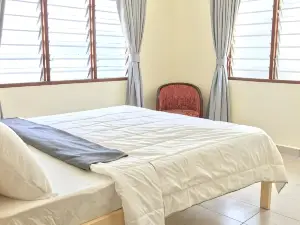 SingSport Holiday House