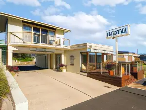 Loch Ard Motor Inn