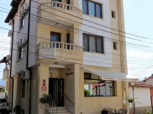 Hotel Mishel