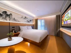 Yinyue Hotel (Wuhan Yellow Crane Tower Yangtze River Bridge)
