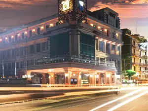 GOLDEN SEASON HOTEL